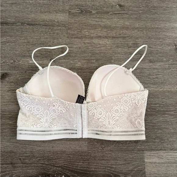 Victoria's Secret Lace Bralette in Cream - Picture 2 of 4